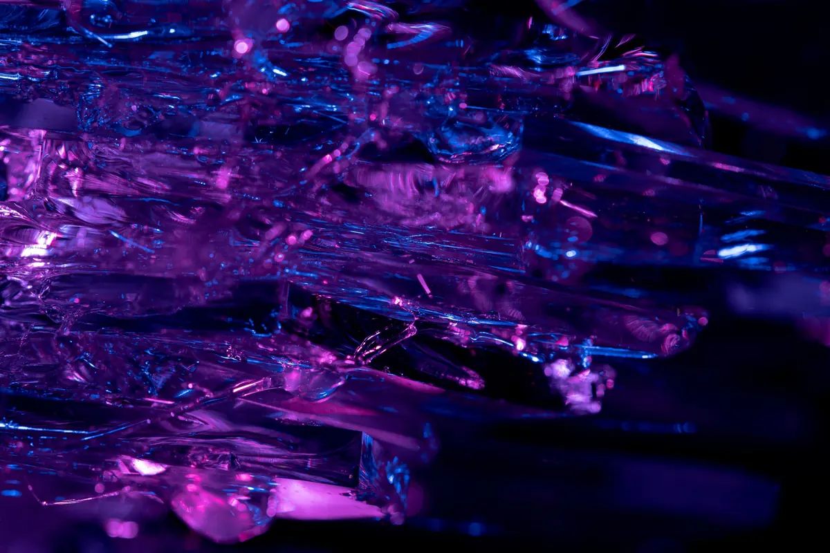 Lab-Grown vs Natural Quartz Crystals: What Collectors Should Know